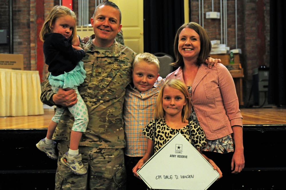 364th ESC’s 96th Sustainment Brigade conducts Welcome Home Warrior Citizen ceremony