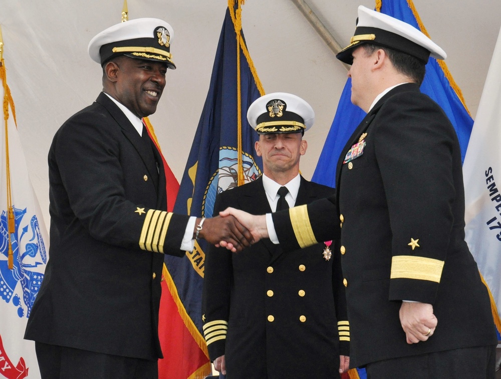 NSWC Dahlgren Division Welcomes Capt. Weekes, Says Goodbye to Capt. Durant