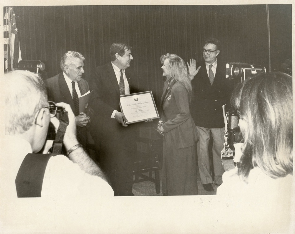Signing ceremony for "End Hunger" With Former President G. Bush Sr. - 1989
