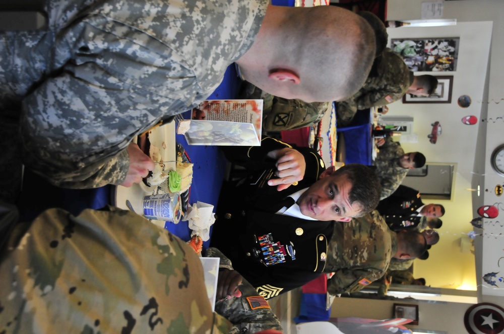 10th Mountain Division Sustainment Brigade Celebrates With Thanksgiving Dinner