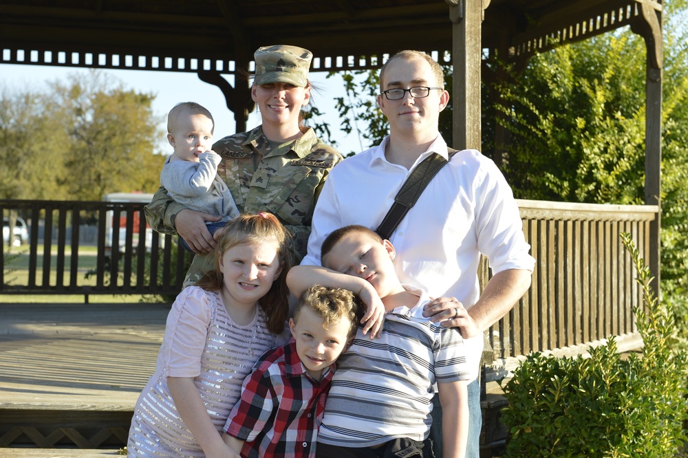 Texas Army National Guard trains, graduates first female cavalry scout in U.S. Army