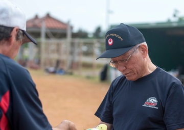 A Home Run: Allstars play Okinawa Prefectural Government