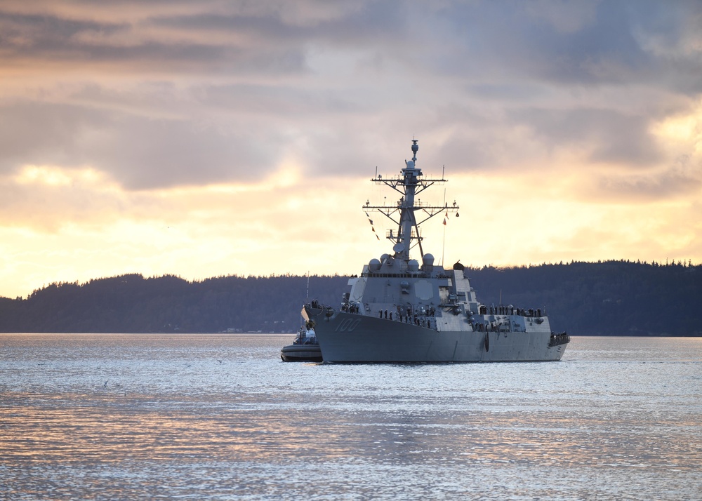 USS Kidd Homeports in Naval Station Everett