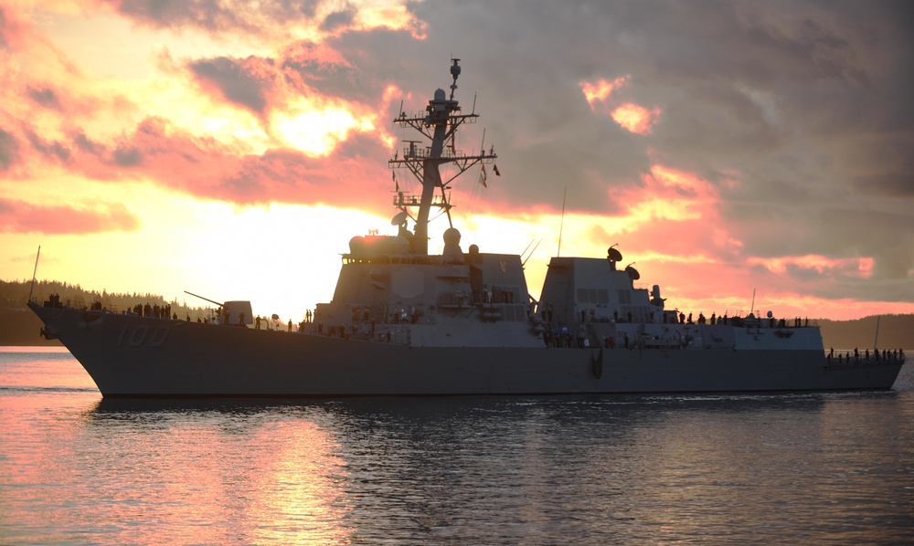 USS Kidd Homeports in Naval Station Everett