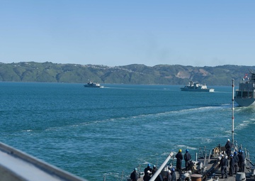 USS Sampson Anchors In Wellington, NZ
