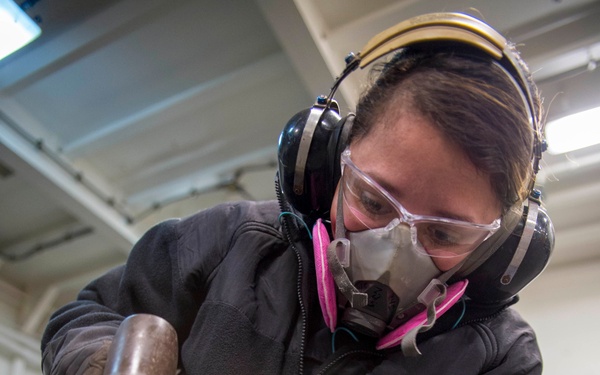 USS Bonhomme Richard (LHD 6) 
Ship Maintenance