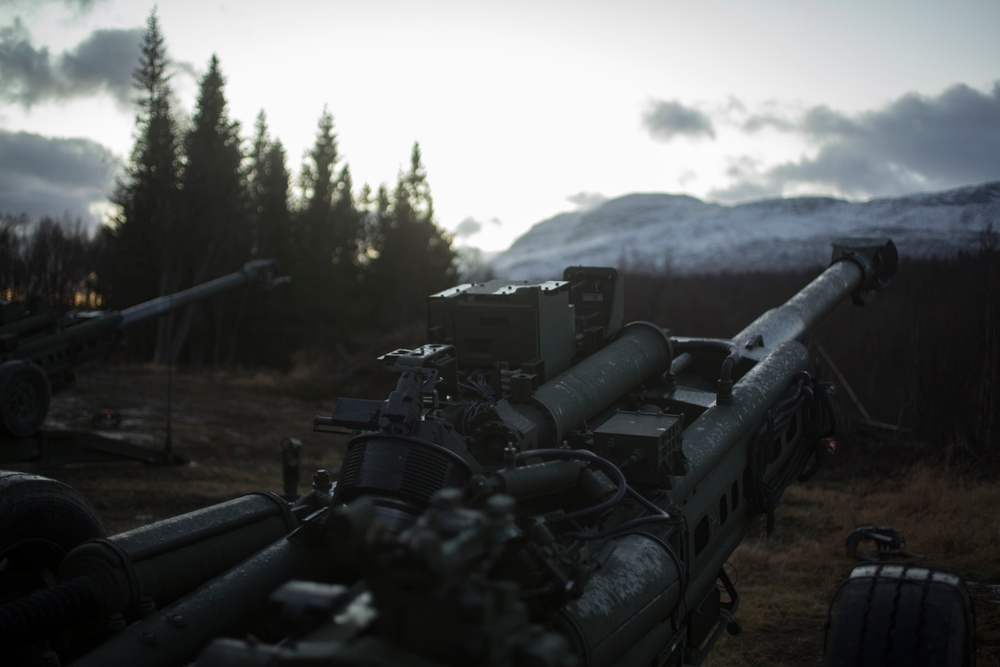 U.S. Marines perform fire support coordination exercise with the Norwegian Army
