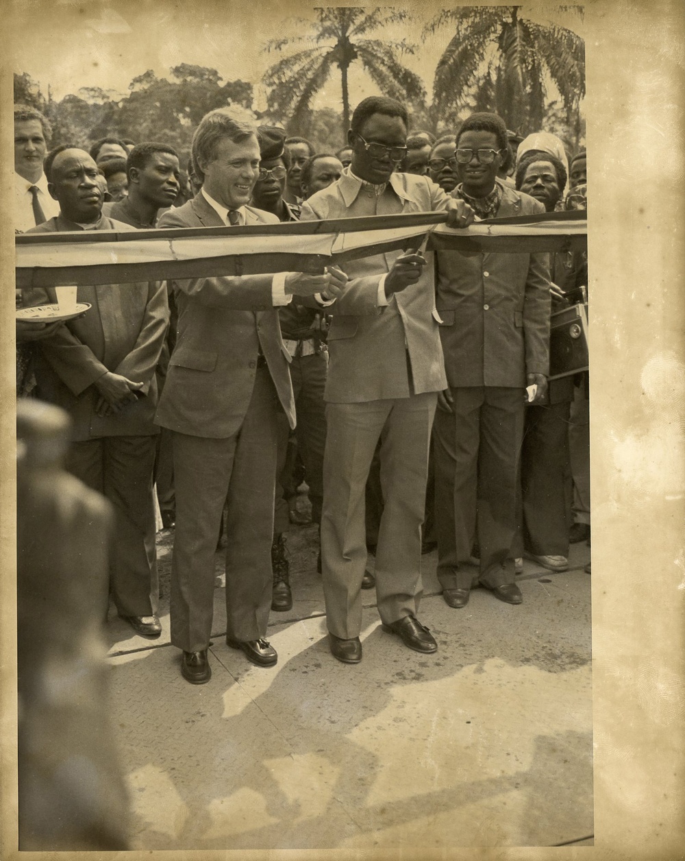 Zaire - Inauguration of Obala acrow bridge (PVO-Zaire article)