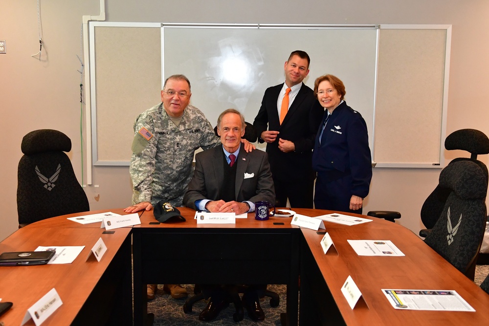 Senator Carper visits Delaware Air National Guard Base