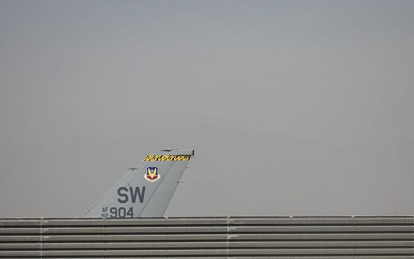 455th EAMXS keeps Vipers flying