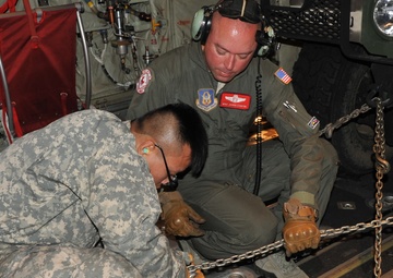 Air Force, Army train together in Joint Conquest