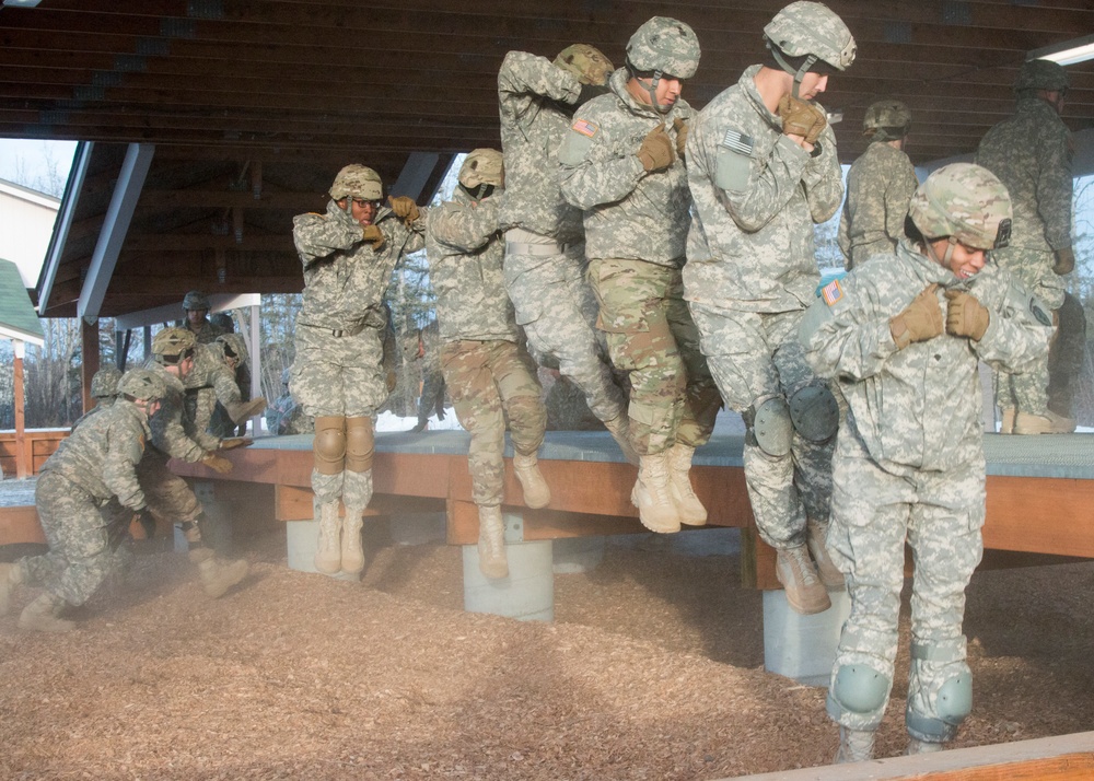 Paratroopers give back to local community