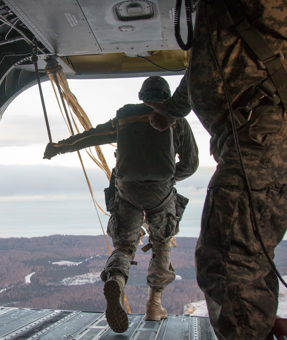 Paratroopers give back to local community