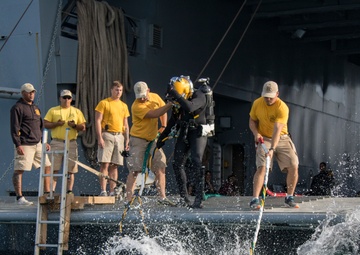 Deployed Army Divers Plunge into Operation Deep Blue