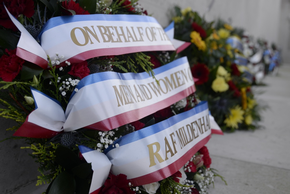Veterans honored at Cambridge American Cemetery