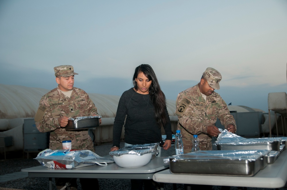369th Sustainment Brigade celebrates Thanksgiving in Kuwait