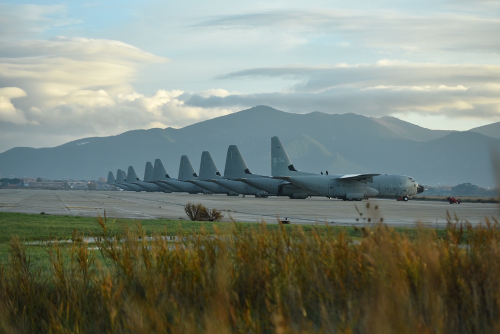 165th Airlift Wing drops paratroopers for Exercise Mangusta