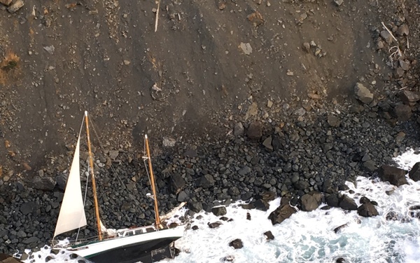 Coast Guard rescues grounded sailor