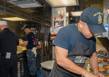 USS Coronado (LCS 4) celebrates Thanksgiving while deployed.