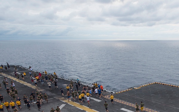 USS Makin Island Thanksgiving 5K