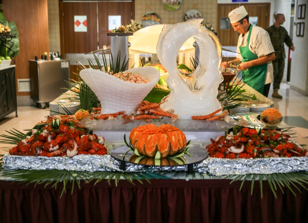 Marines celebrate Thanksgiving in Italy