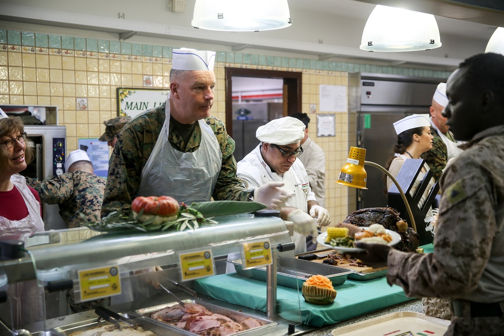 Marines celebrate Thanksgiving in Italy