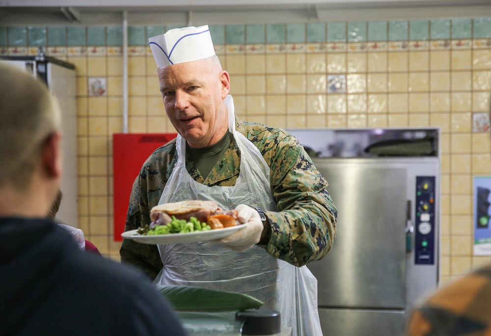 Marines celebrate Thanksgiving in Italy