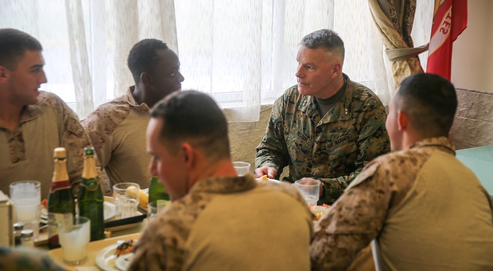 Marines celebrate Thanksgiving in Italy