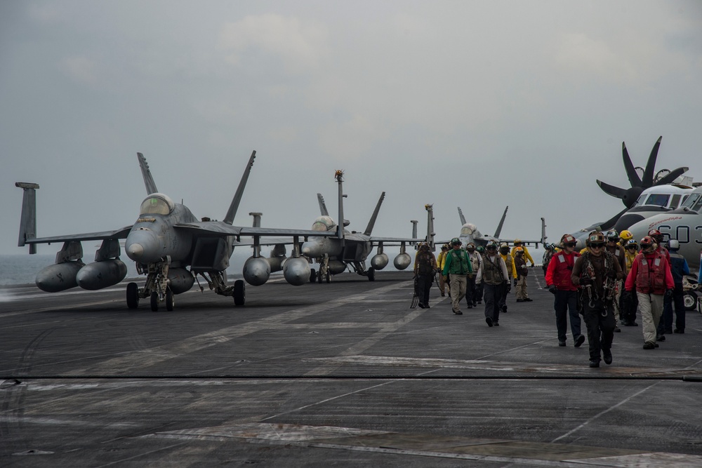 USS Dwight D. Eisenhower (CVN 69) (Ike) Deployment