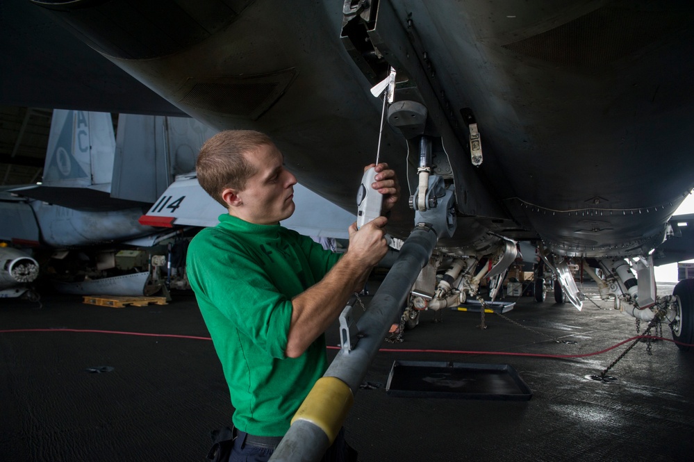 USS Dwight D. Eisenhower (CVN 69) (Ike) Deployment