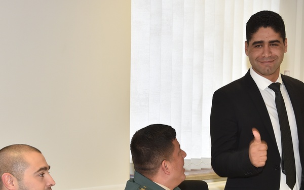 Making Friends, Combating Organized Crime Thanks to the English Language