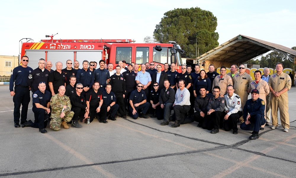 U.S. Firefighters deploy to Israel to help fight flames, 2016