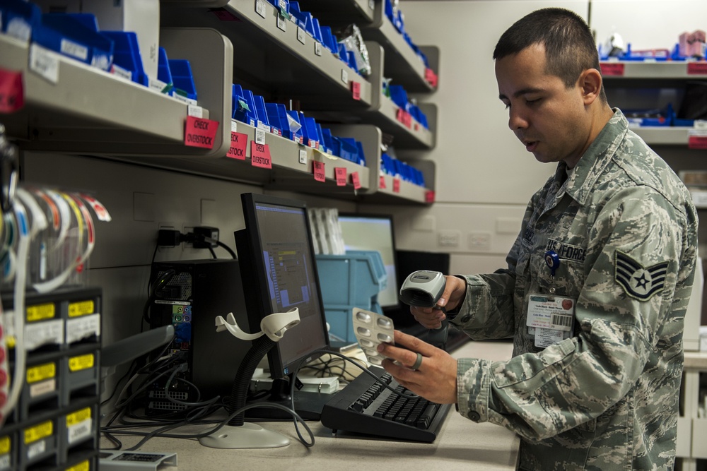 99th MDSS Pharmacy streamlines inpatient medication processes
