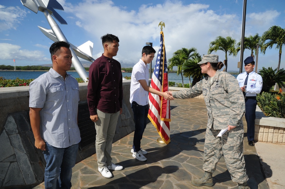 DVIDS - Images - New recruits join the Air Force Reserve [Image 2 of 6]