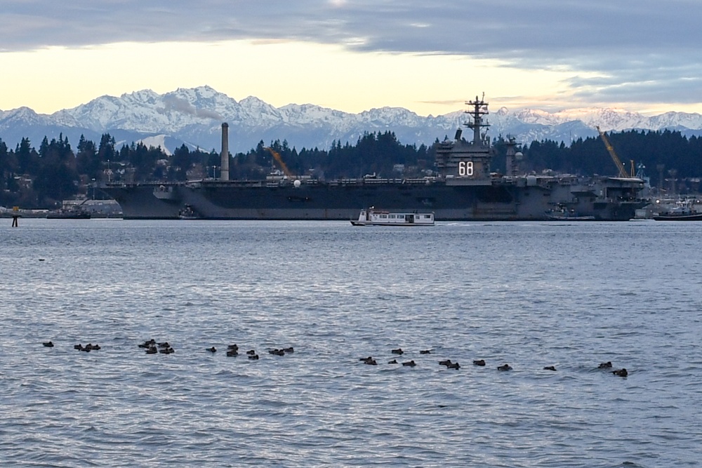 USS Nimitz Returns to Naval Base Kitsap