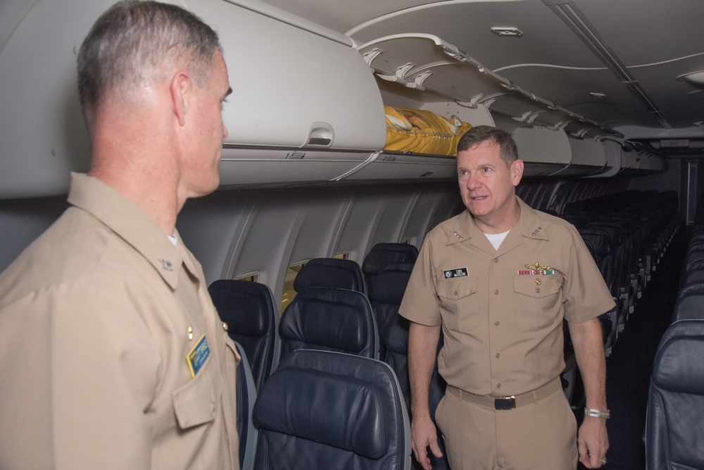 Chief of Navy Reserve Visits NAS Fort Worth JRB