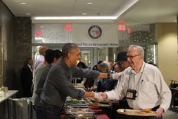 First Family serves residents on Thanksgiving eve
