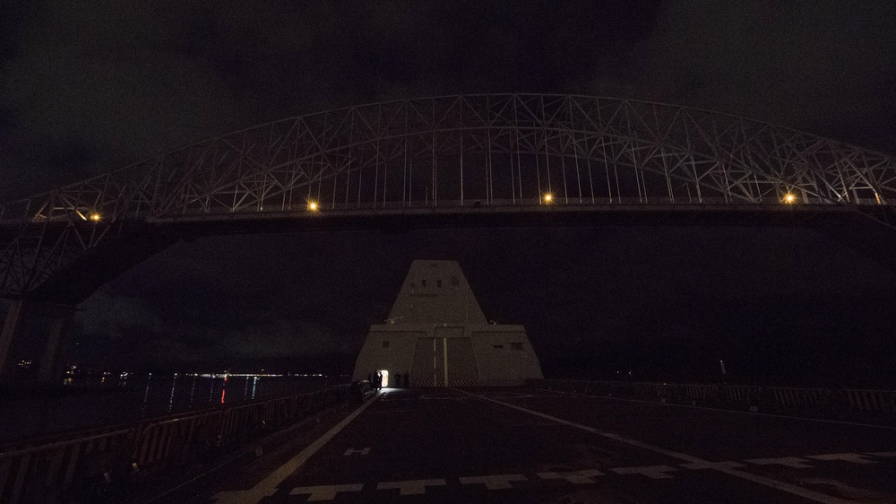 USS Zumwalt gets underway from Panama