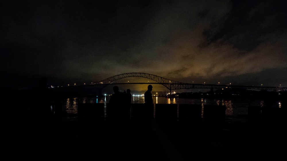 USS Zumwalt gets underway from Panama