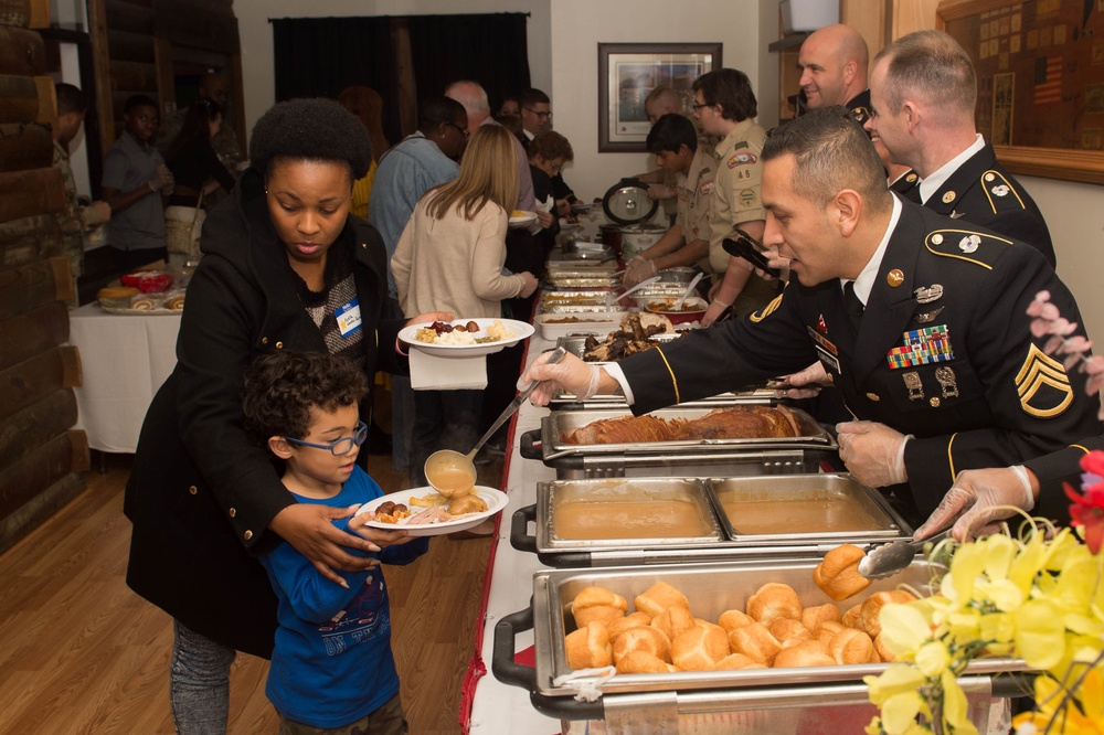 SOS hosts potluck for Gold Star families
