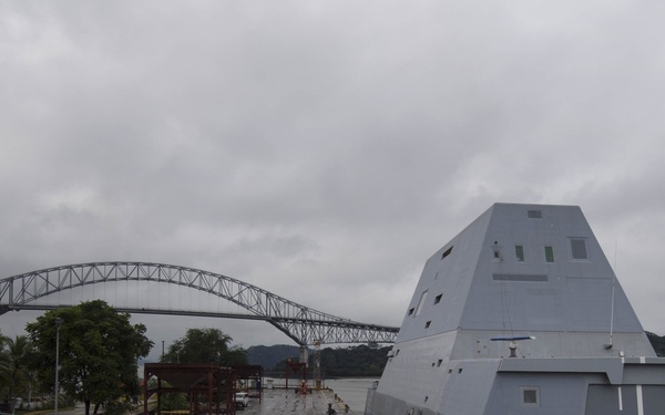 USS Zumwalt makes preparations to depart Panama