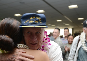 World War II veterans arrive for Pearl Harbor 75th commemoration events