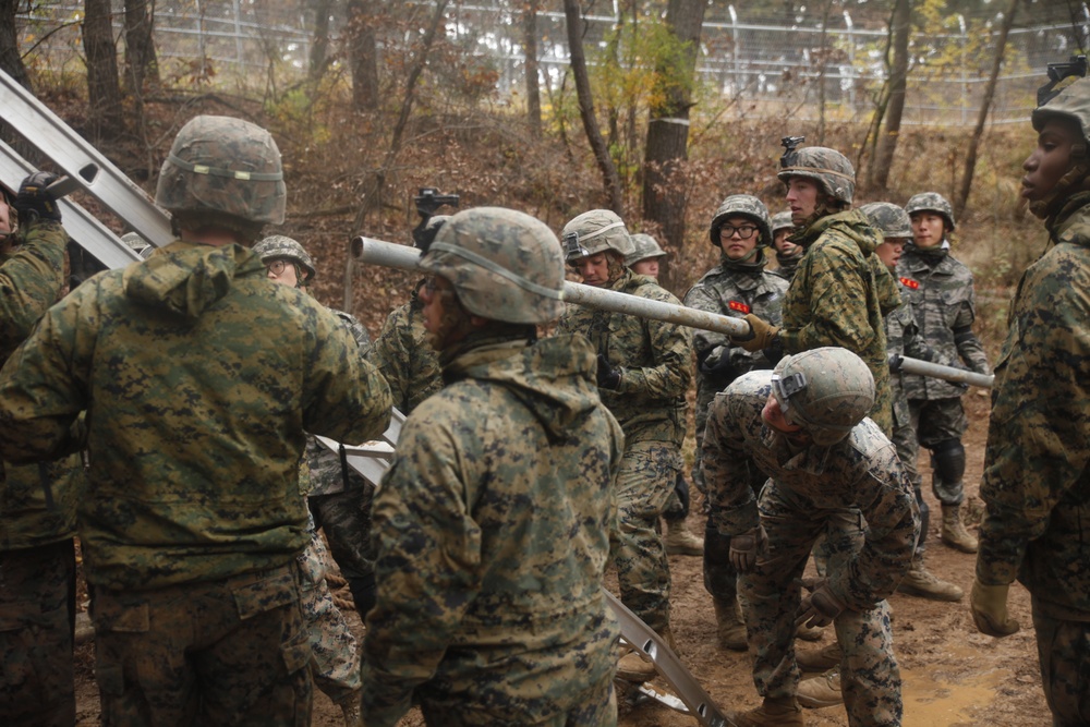 U.S. and Republic of Korea Marine Obstacle Course Challenge