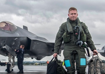 Reservist hits USAF F-35 trans-Atlantic milestone