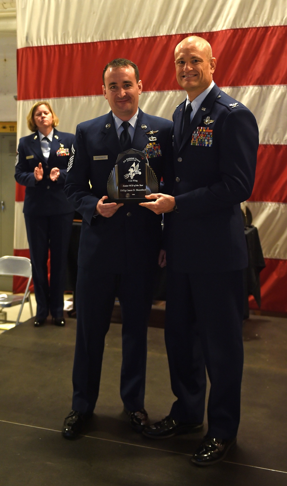 Shoenbeck wins 132d Wing Senior NCO of the Year Award Shoenbeck wins 132d Wing Senior NCO of the Year Award