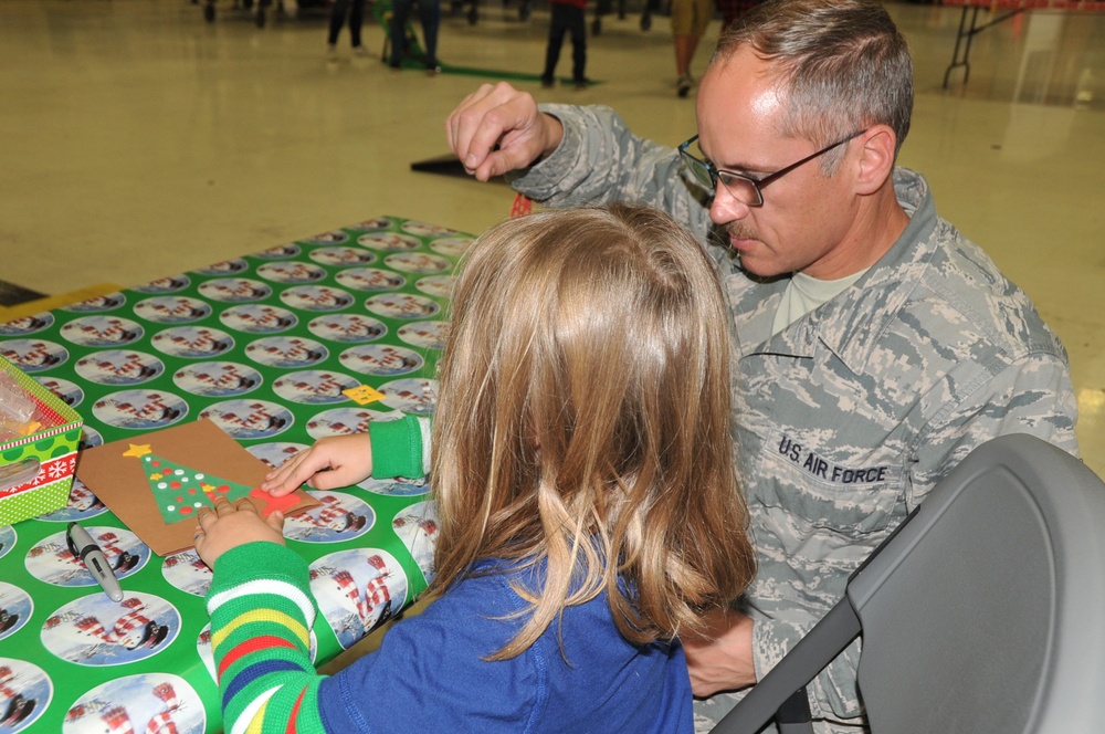 403rd Wing children's holiday party