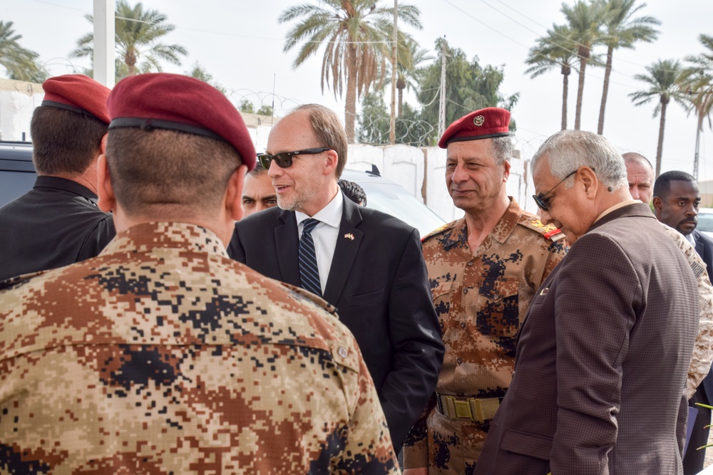 U.S. ambassador tours Iraqi wounded warrior clinic