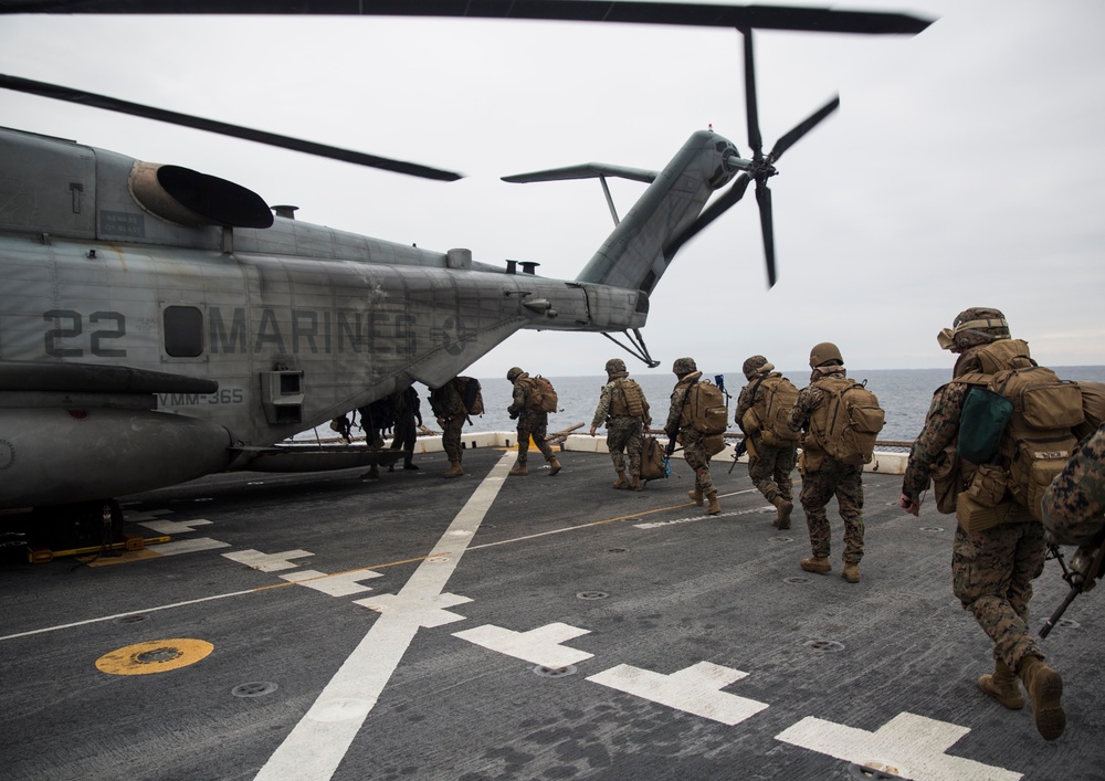 24th MEU flies for ARGMEUEX