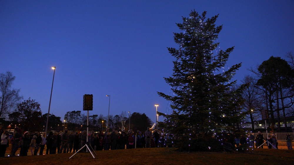 Ramstein lights up holiday season