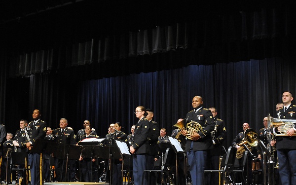 78th Army Band performs holiday concert for local community